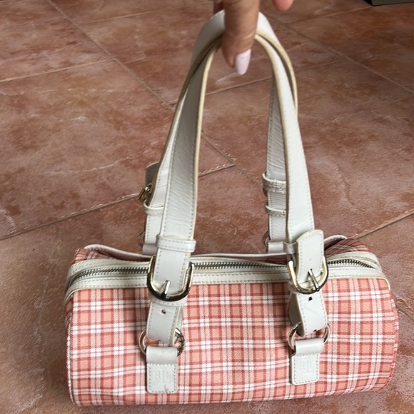 Lauren Ralph Lauren vintage barrel bag. wear and tear on buckles but great - Picture 3 of 7
